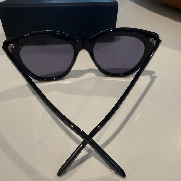 Kendall & Kylie Black Cat Eye Sunglasses - Picture 6 of 6